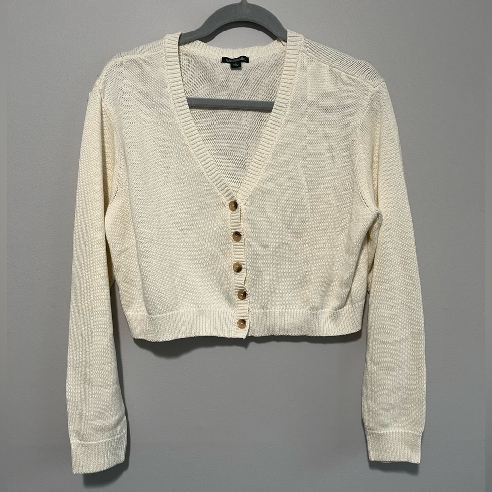 Target Wild Fable Cream Colored Cropped Cardigan